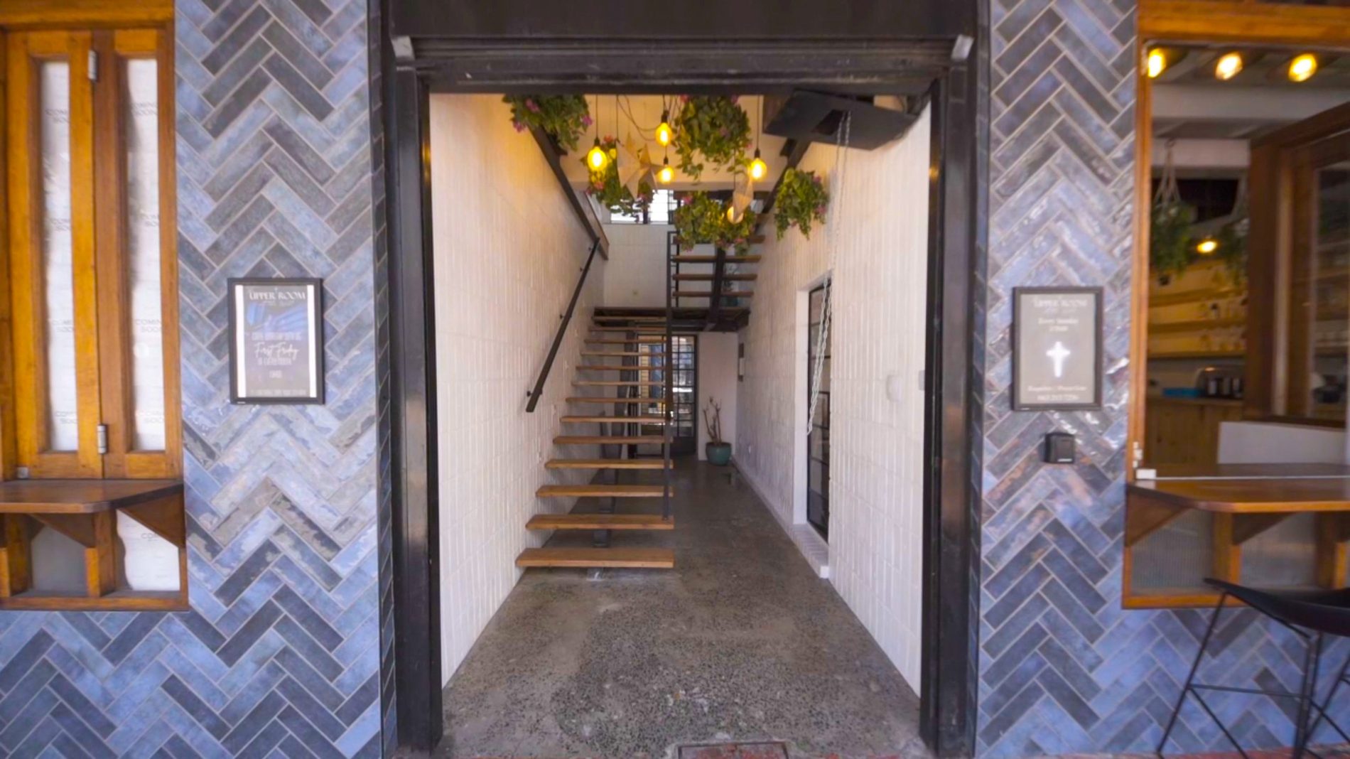 The entrance and stairwell at 211 Long Street